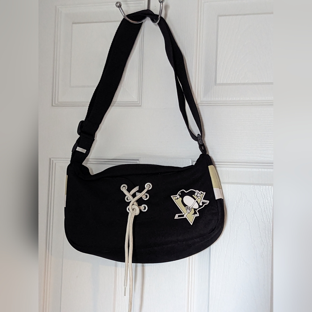 Penguins Purse